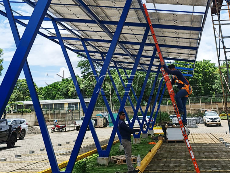 Soluzione per posto auto coperto solare in Nicaragua
