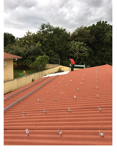 montaggio su tetto solare .jpg