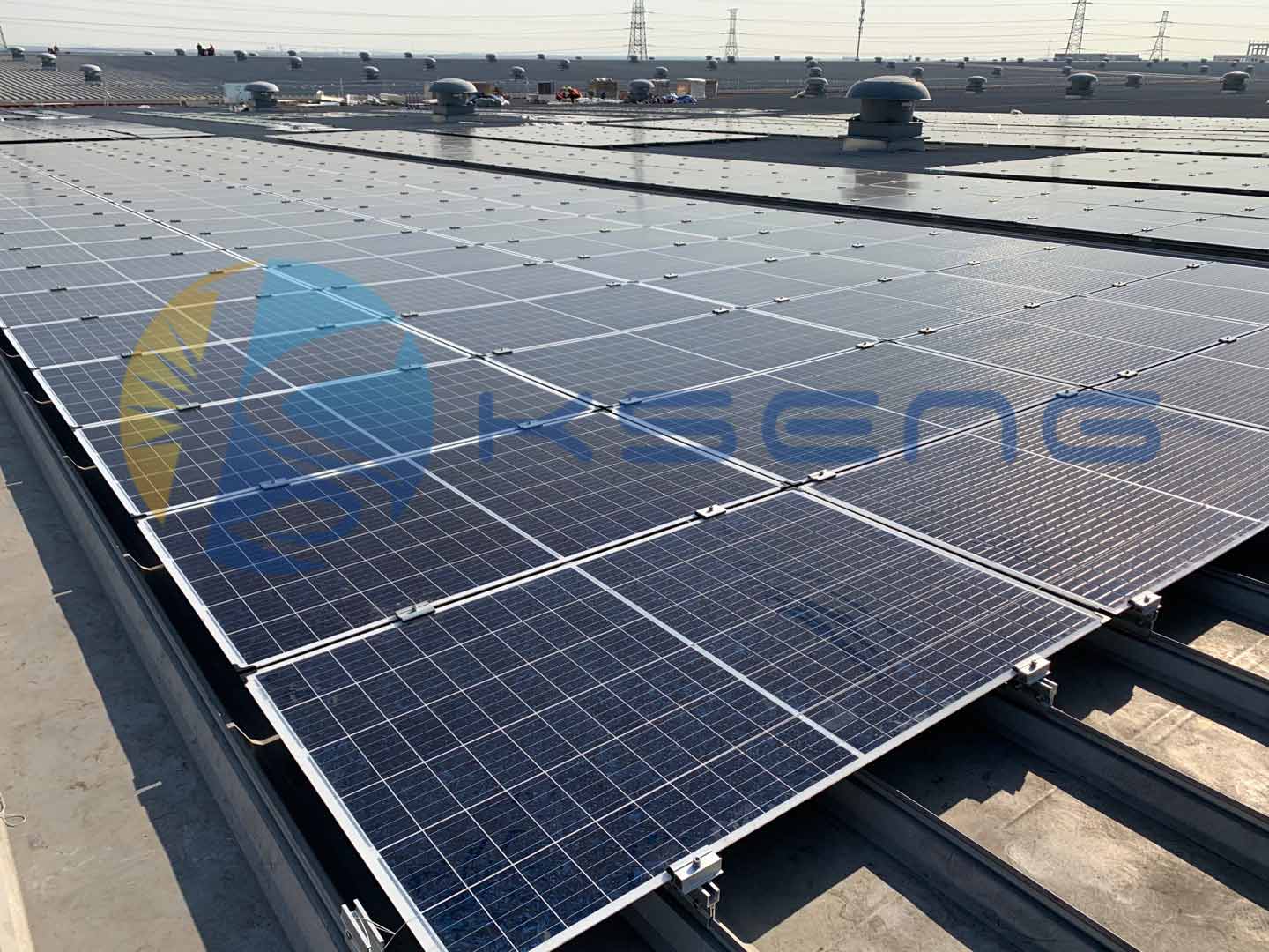 montaggio-solare-tetto2.jpg