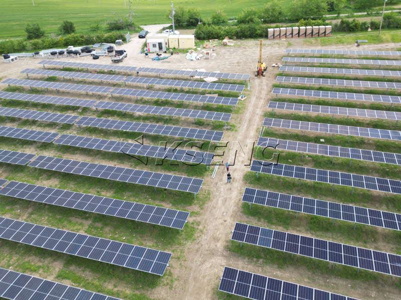 Caso di studio: come il progetto KST 1P Solar Tracker accelera la transizione energetica italiana verso le energie rinnovabili.